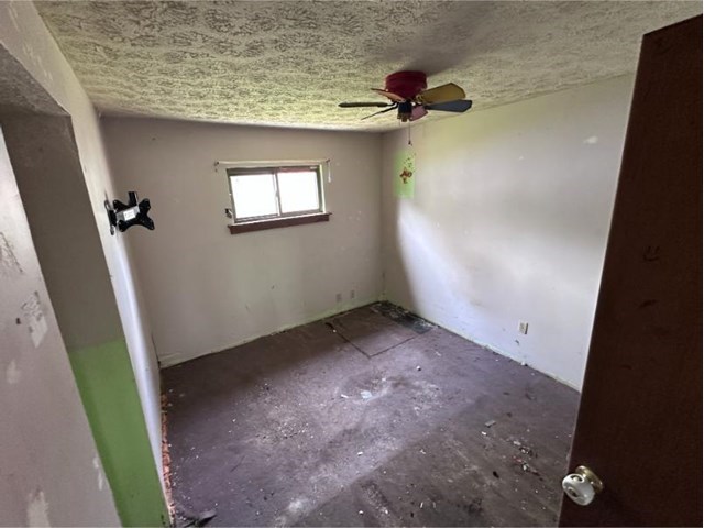 64922 Commercial St Property Photo 10