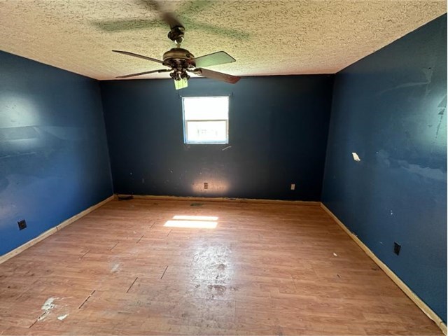 64922 Commercial St Property Photo 11