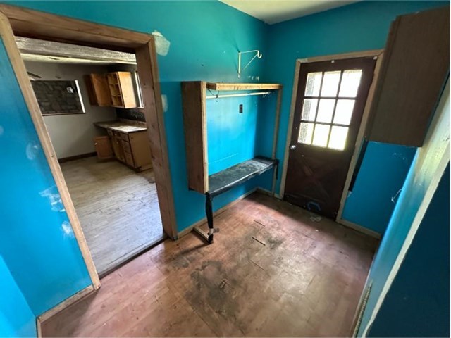 64922 Commercial St Property Photo 13