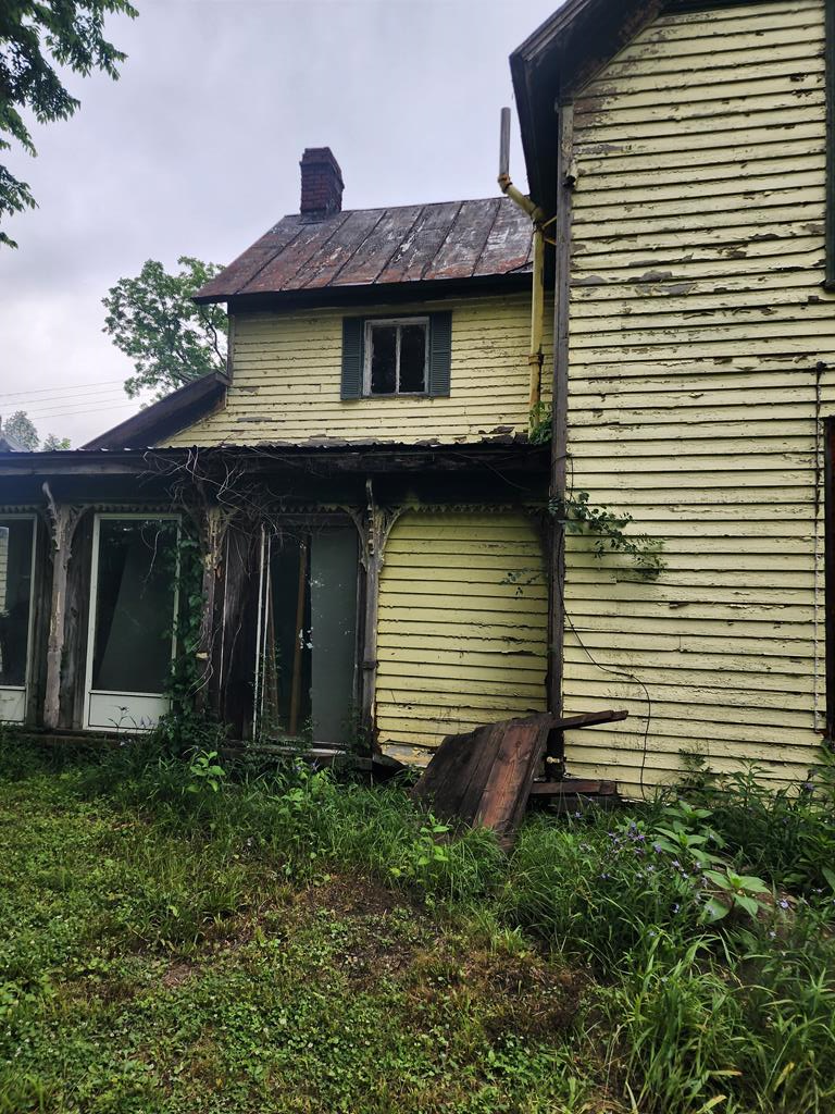 1752 Wakefield Mound Road