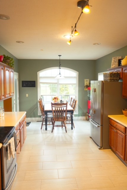 6 Apricot Lane Property Photo 10