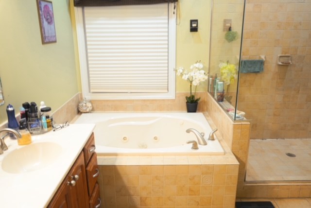 6 Apricot Lane Property Photo 28