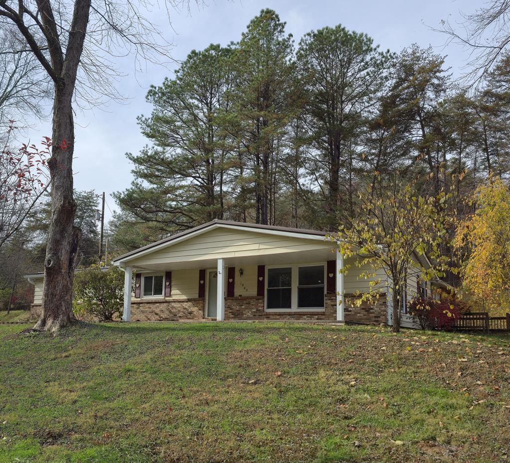 1449 Hardscrapple Road Property Photo 1