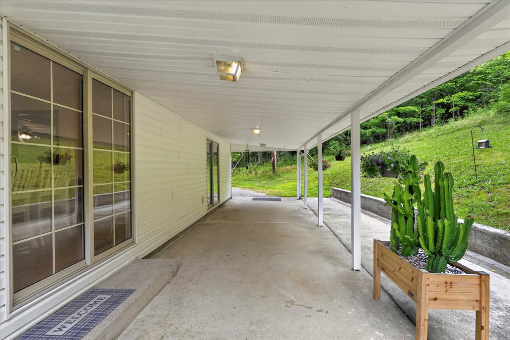 94 Cedar Hill Drive Property Photo 36