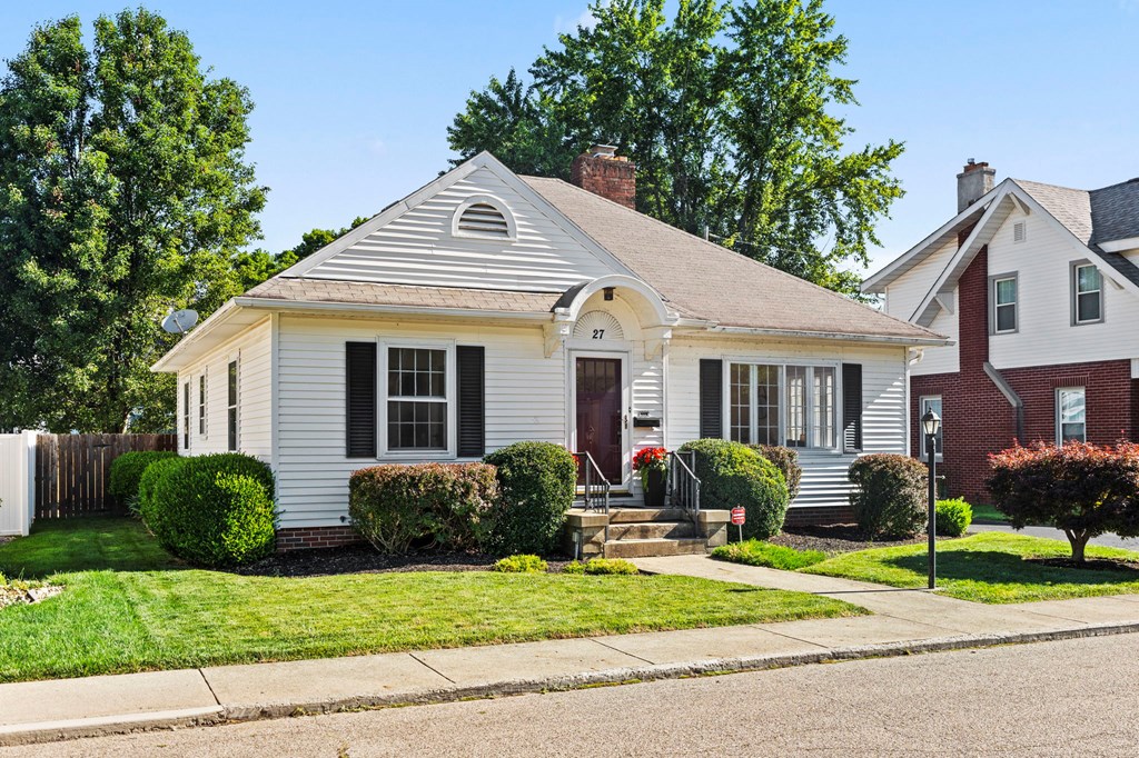 27 Huron Road Property Photo 4