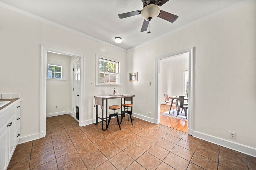 27 Huron Road Property Photo 14