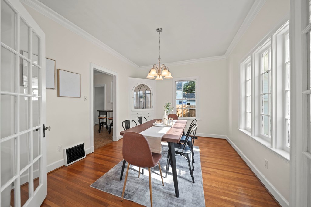 27 Huron Road Property Photo 17