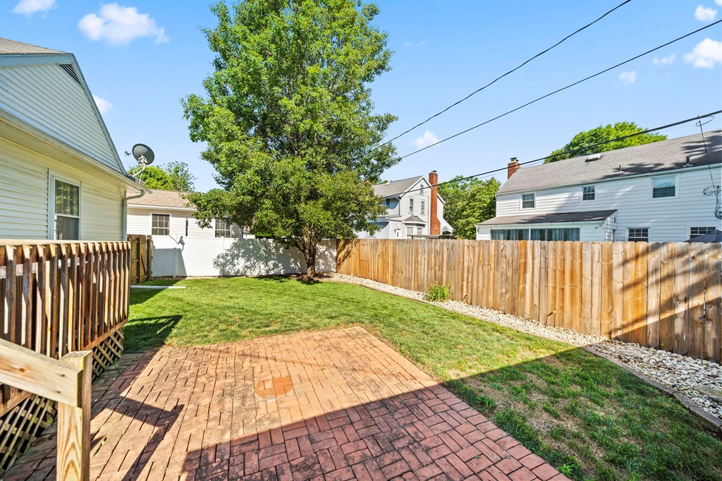 27 Huron Road Property Photo 33