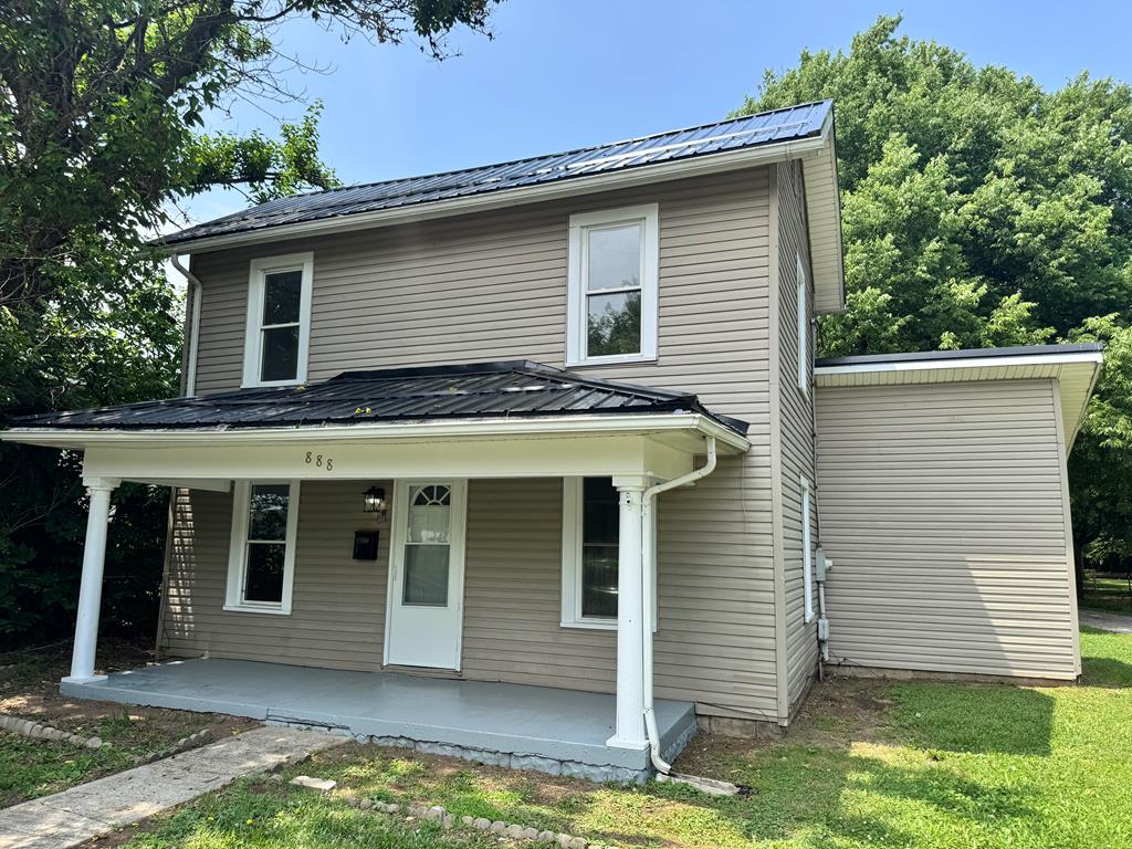 888 Tiffin Ave. Property Photo 1