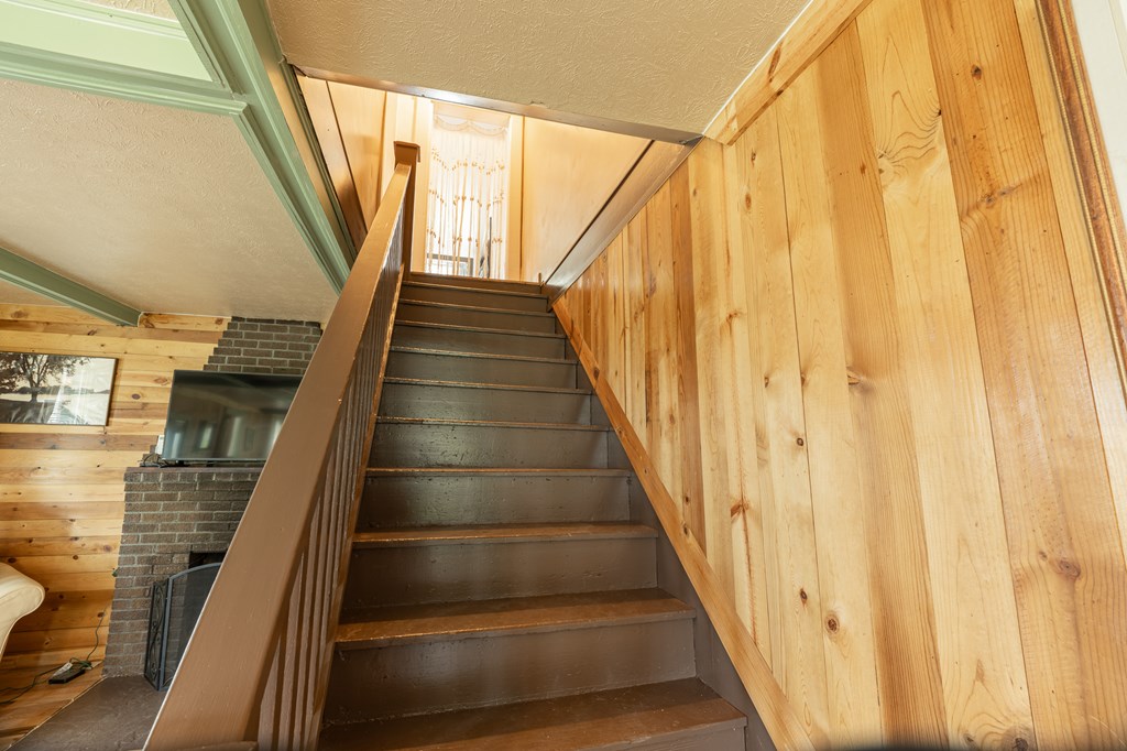 208 Fairview Ave. Property Photo 19