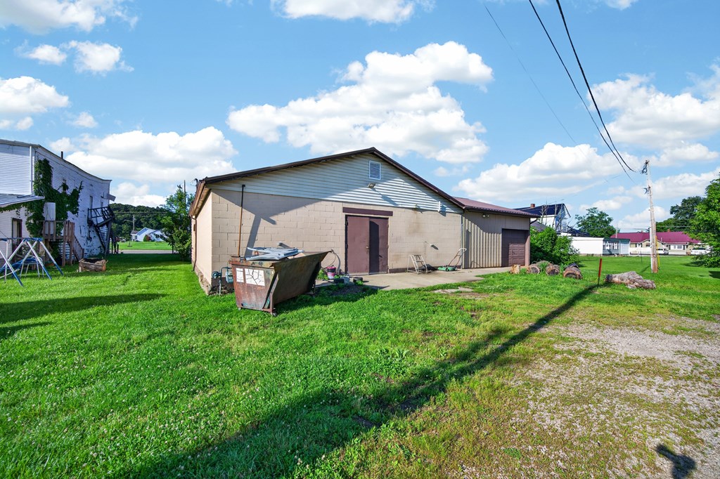 5782 Main Street Property Photo 17