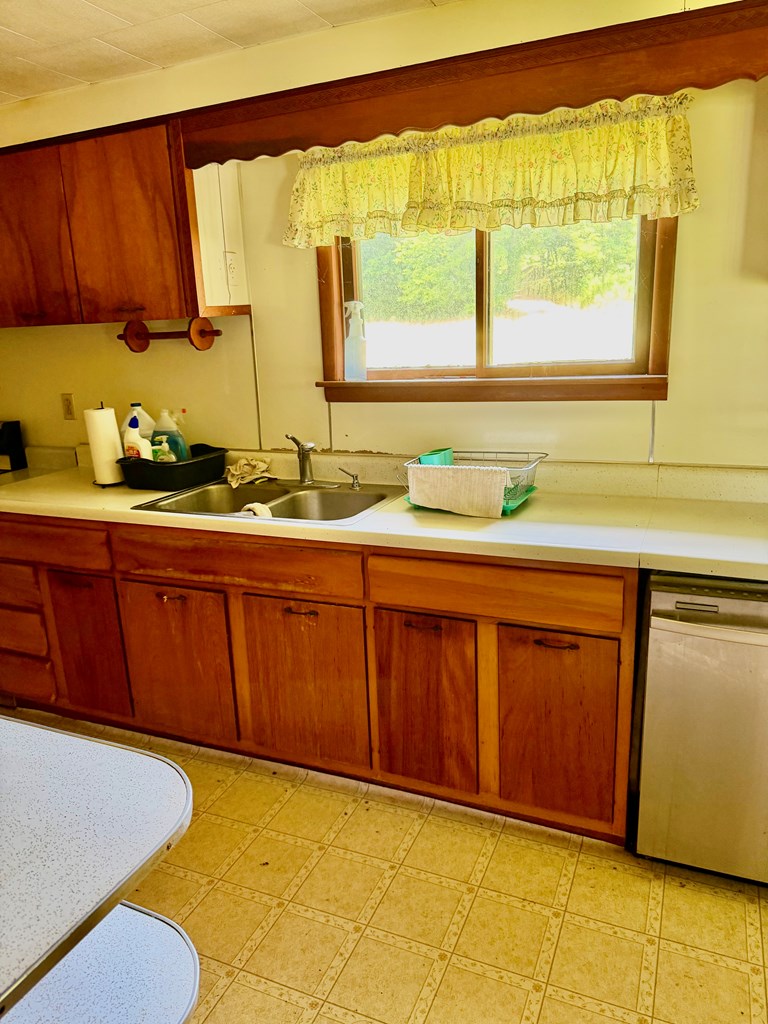1451 Miller Lane Property Photo 6