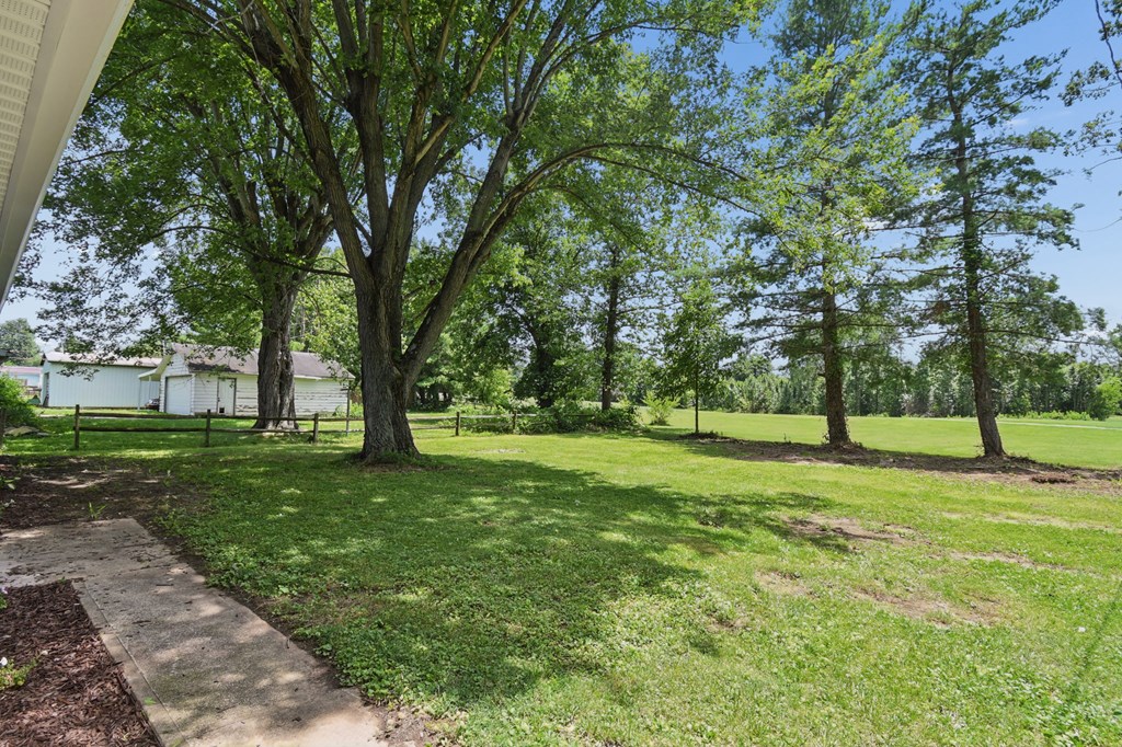 8 Brown Ave Property Photo 24