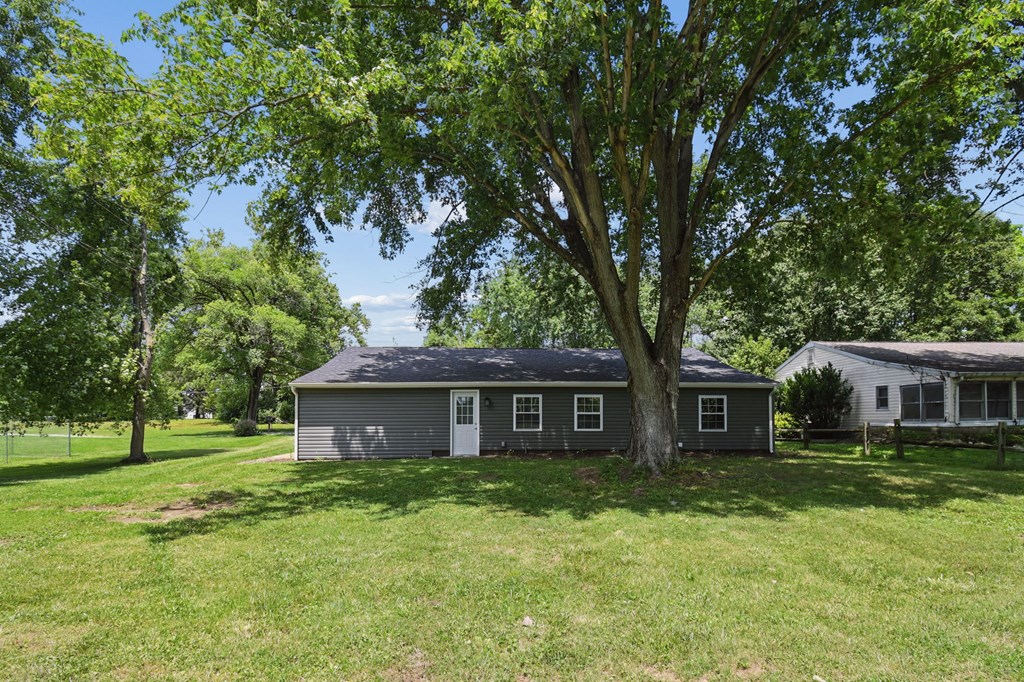 8 Brown Ave Property Photo 25