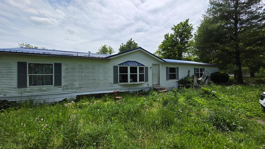 1484 Camelin Hill Road