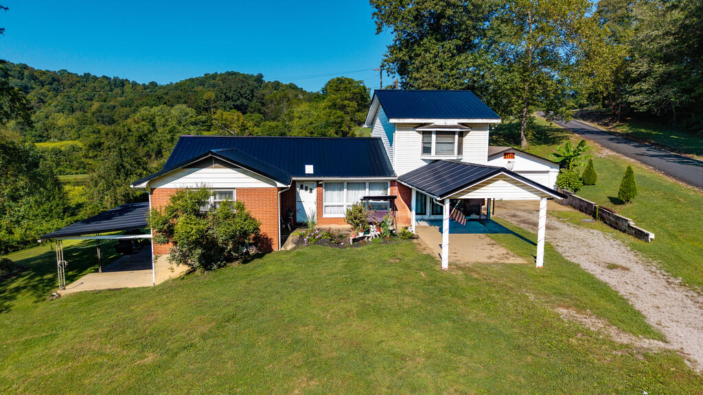 37417 W Shade Rd. Property Photo 1