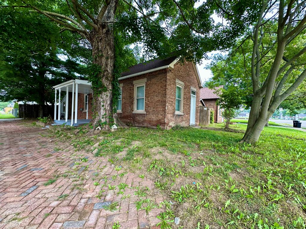 481 E Water Street Property Photo 1