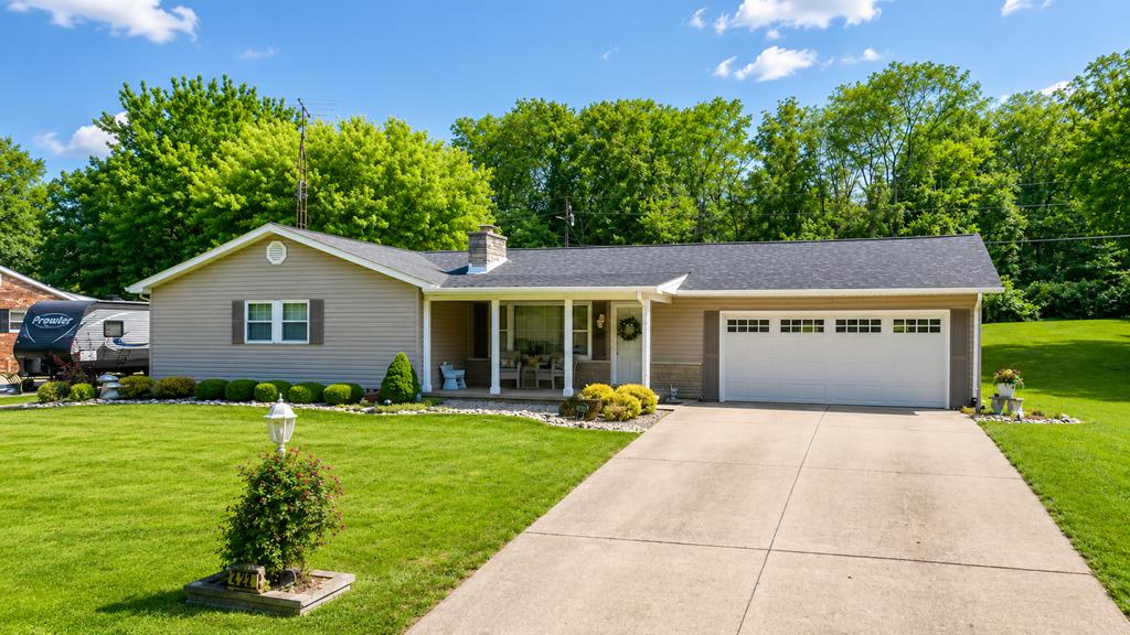 429 Vernon Drive Property Photo 1