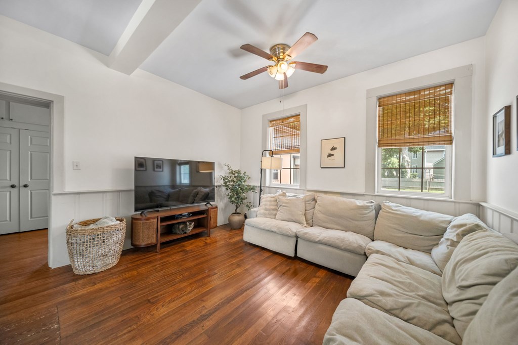 832 Pershing Drive Property Photo 15