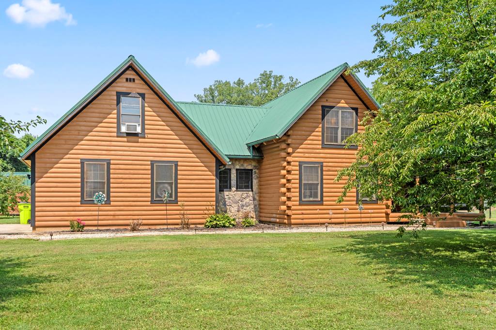 4073 Turkey Ridge Road Property Photo 1