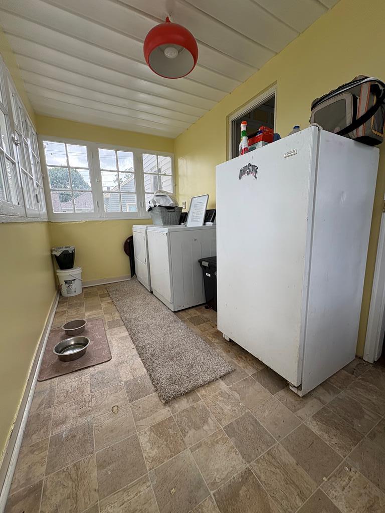 691 E Main Street Property Photo 15