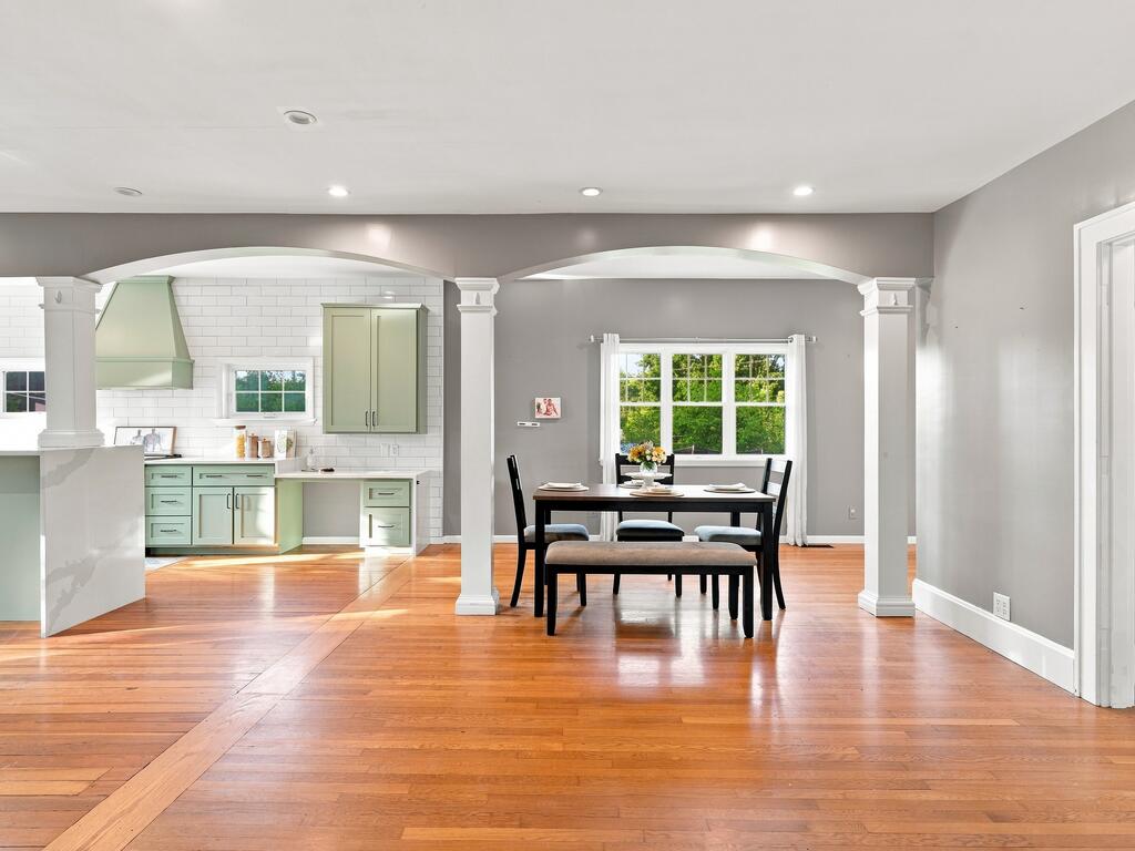 376 Watt Street Property Photo 3