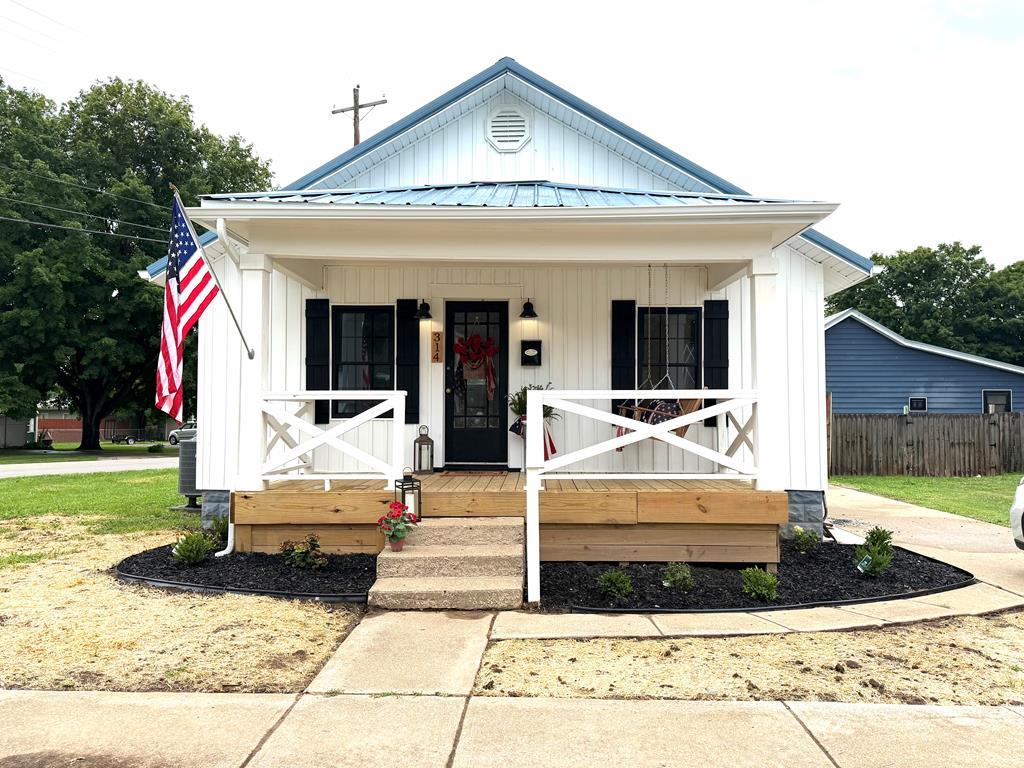 314 Maplewood Ave. Property Photo 1