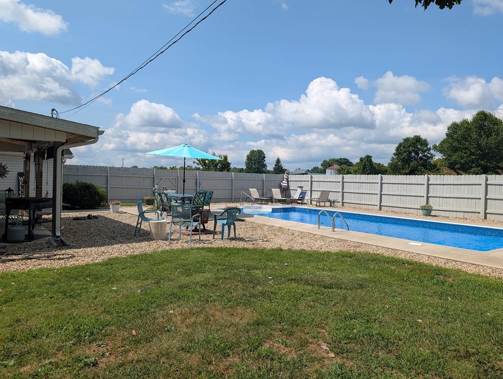 137 Meadow Run Road Property Photo 3