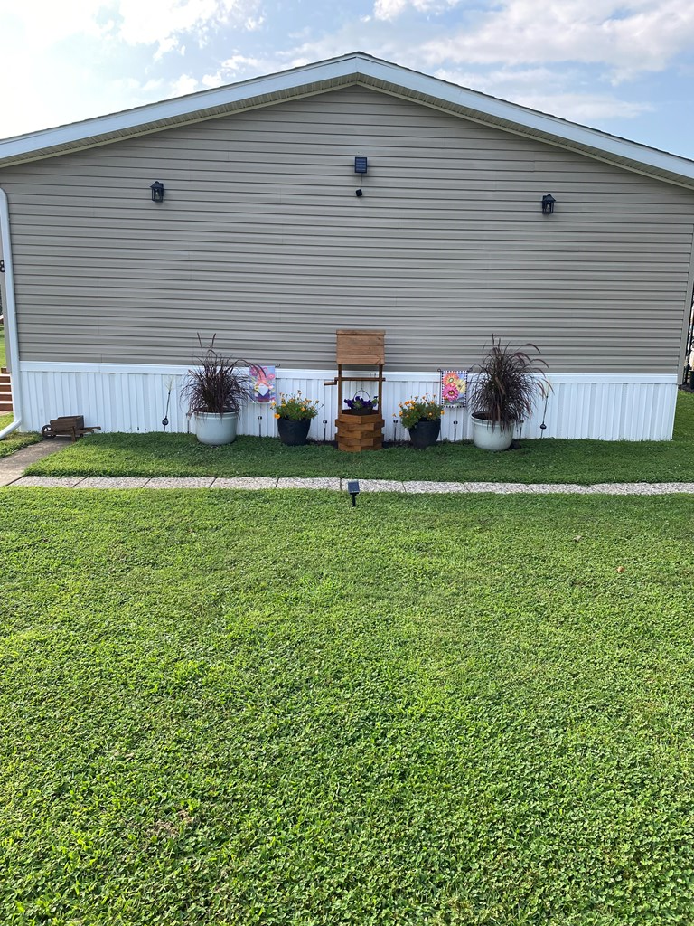 8 Mohican Circle Property Photo 3