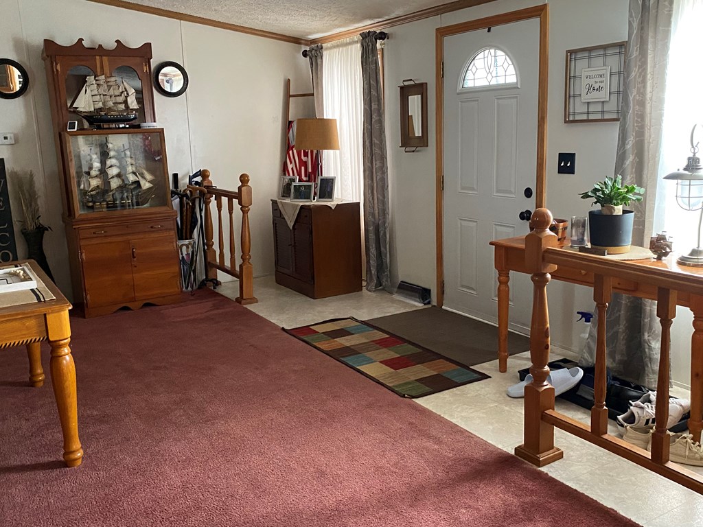 8 Mohican Circle Property Photo 6