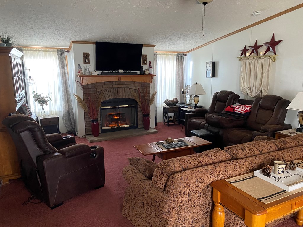 8 Mohican Circle Property Photo 7
