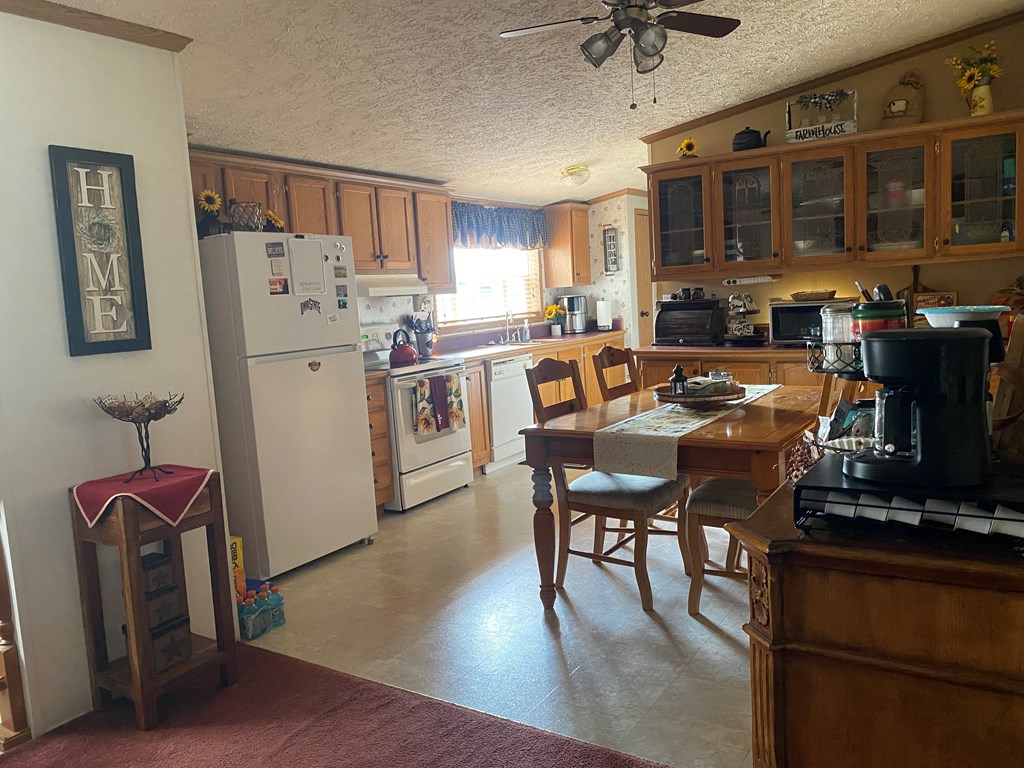 8 Mohican Circle Property Photo 8