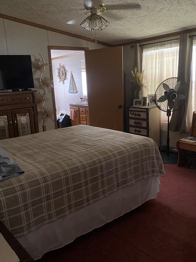 8 Mohican Circle Property Photo 10
