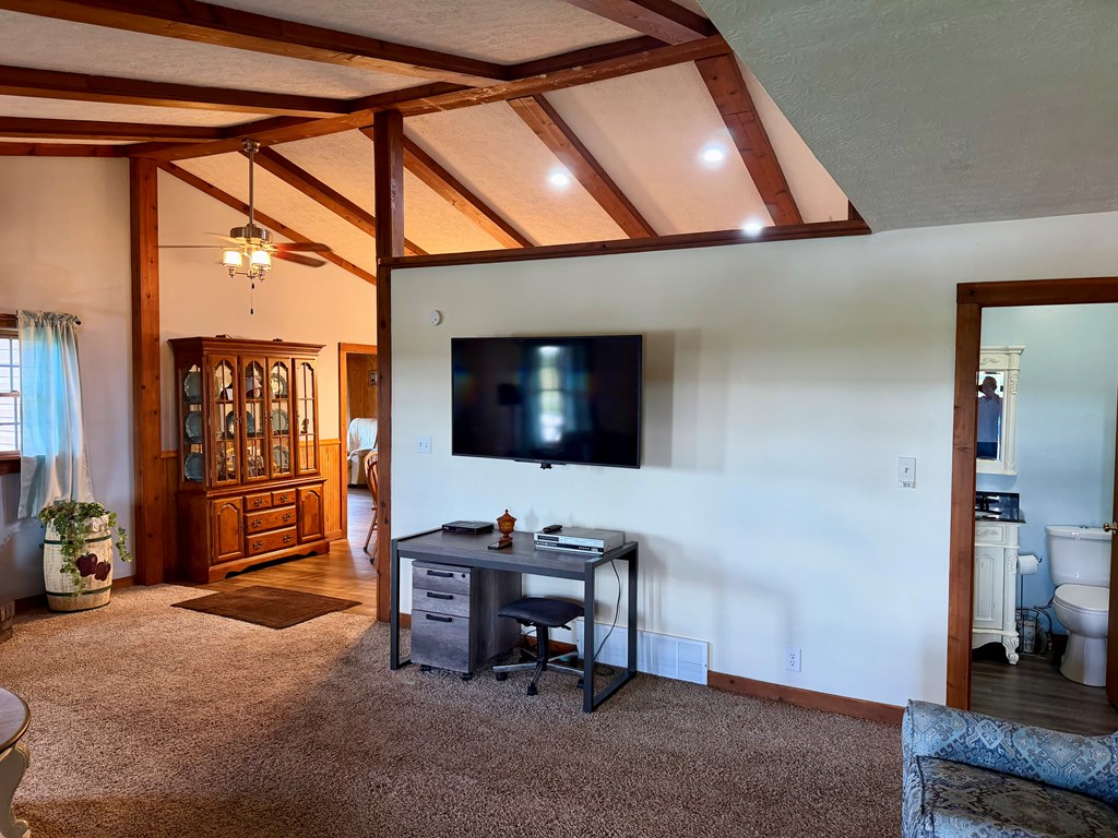 6467 Beaver Pike Road Property Photo 5