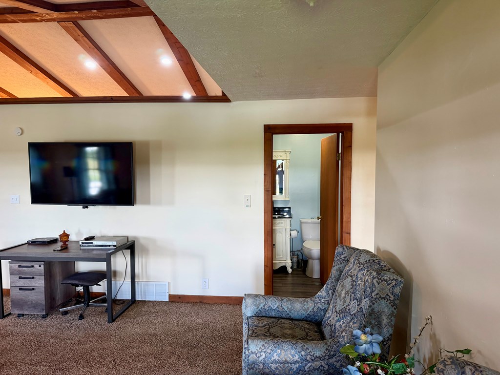 6467 Beaver Pike Road Property Photo 6