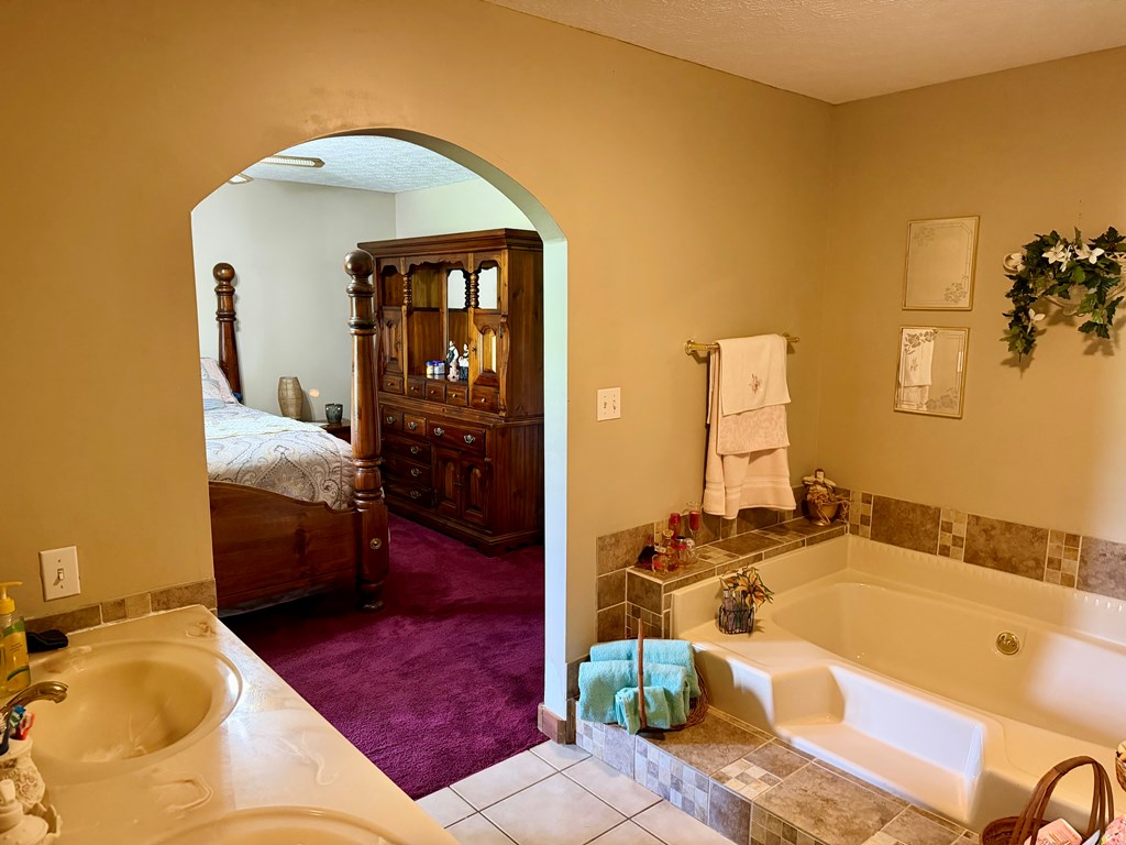 6467 Beaver Pike Road Property Photo 40