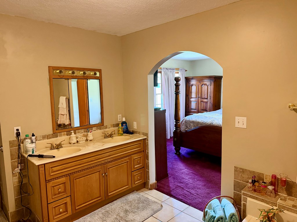 6467 Beaver Pike Road Property Photo 47