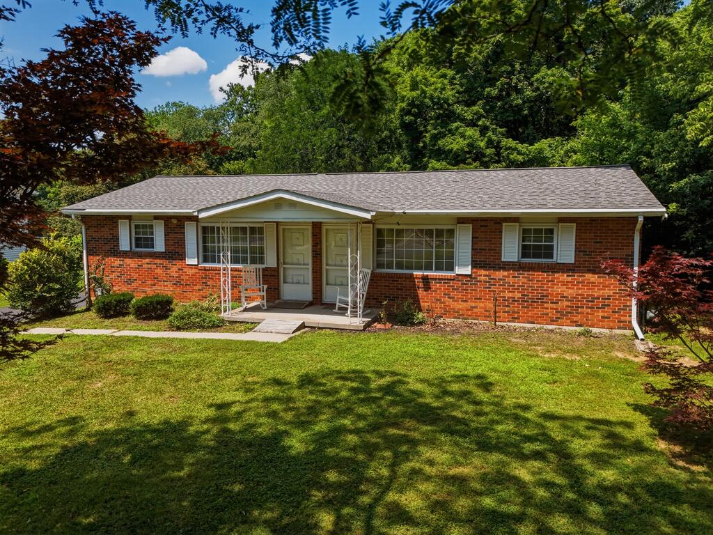 1701 Marietta Road Property Photo 1