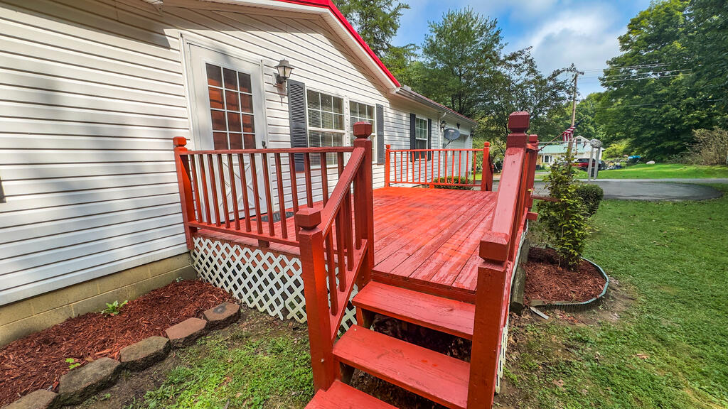 1008 Chestnut Grove Rd. Property Photo 3