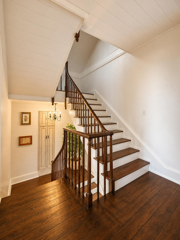 409 1st Ave Property Photo 14