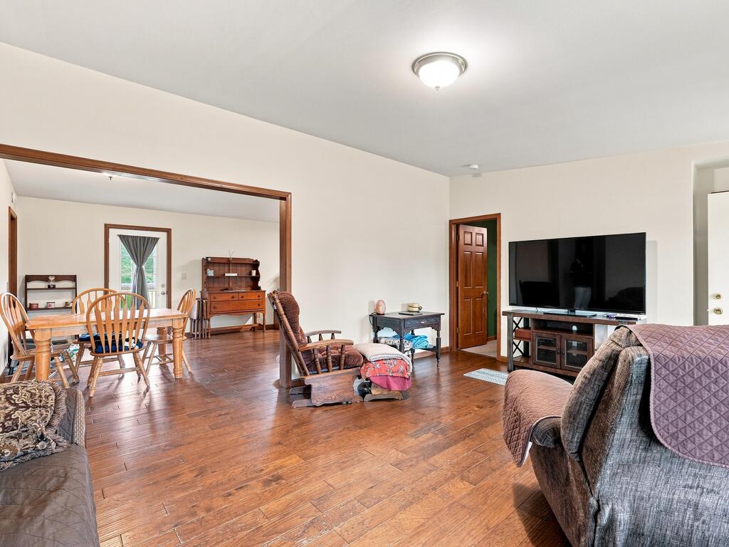 30396 Orr Road Property Photo 5