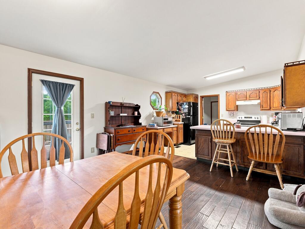 30396 Orr Road Property Photo 8