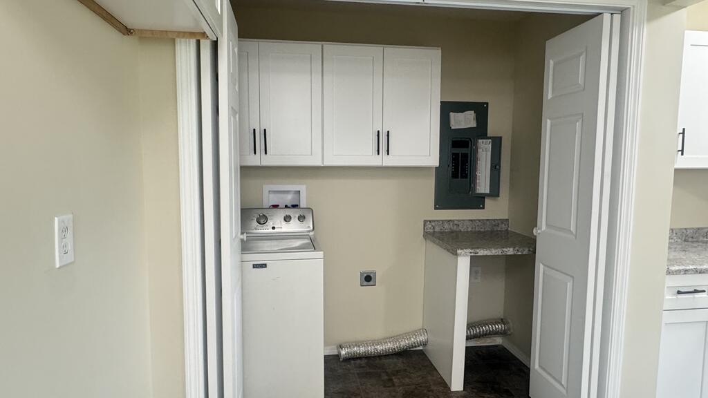 518 3rd St Property Photo 14