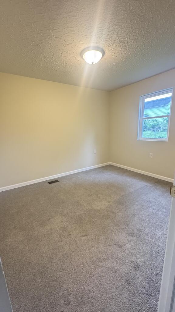 518 3rd St Property Photo 17