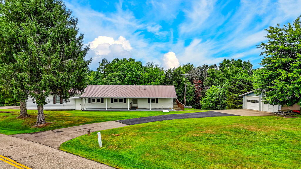 2530 Cherry Ridge Road Property Photo 13