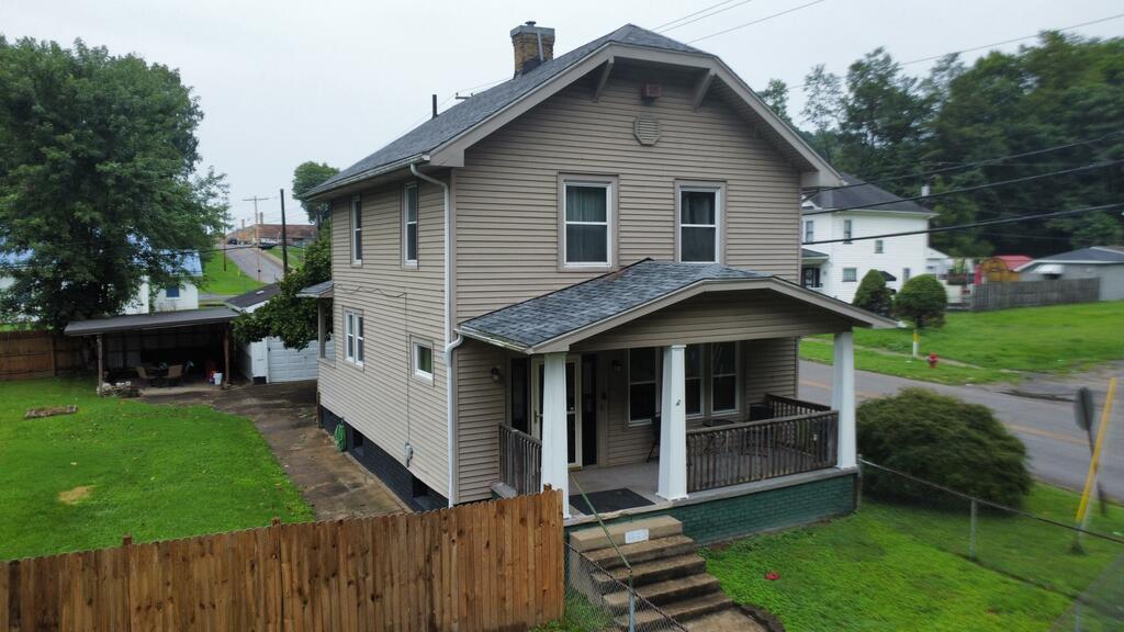 1625 Mabert Property Photo 1