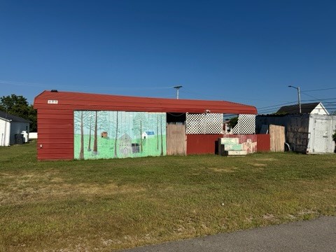 387 E Broadway St. Property Photo 5