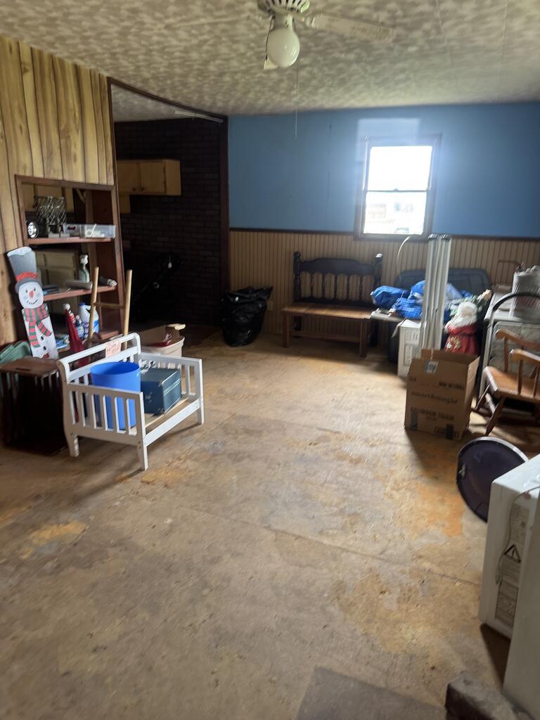 19 Railroad Street Property Photo 19