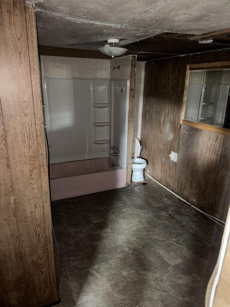 19 Railroad Street Property Photo 22