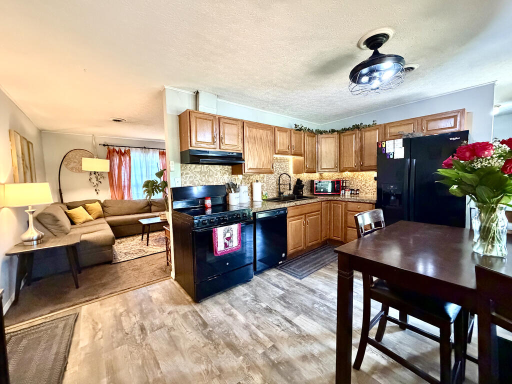 74 Franklin Circle Property Photo 9